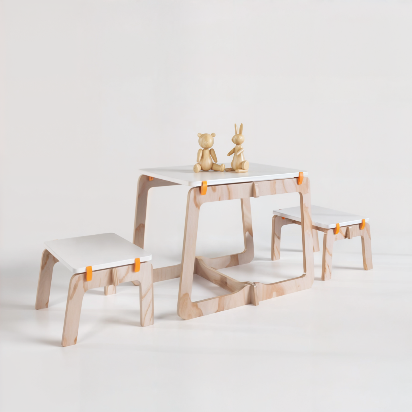 Mesa con dos banquetas